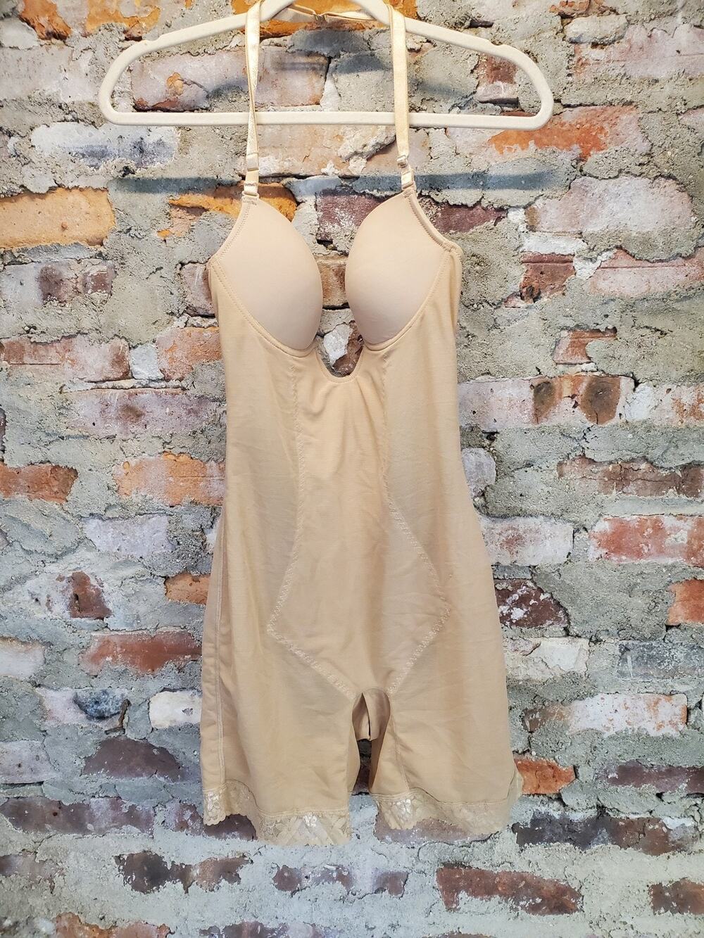 Womens Shapewear Bodysuit Low Back Halter Nude Size S Slimming Control Lace